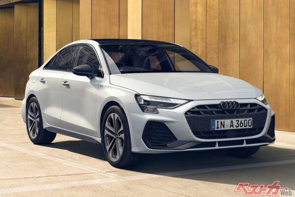 Sportback/Sedanともに、advancedとS lineを展開