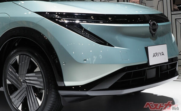 新型アリア「スマホとの融合度」アップ!! 走りも給電性能も向上して「新時代のBEV」代表選手に