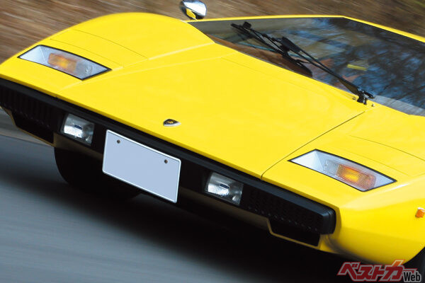 あぁ、心躍る猛牛!!　まさにスーパーカーの象徴!!　ランボルギーニ カウンタック LP400を全開試乗!!