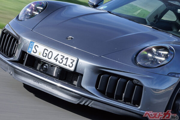 システム出力はまさかの711ps!?　お披露目直後のポルシェ 911ターボSに試乗