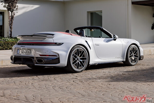 ポルシェ 911ターボSカブリオレ。販売の約35％を占める
