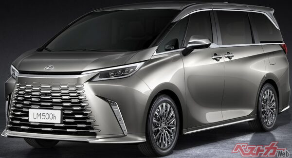 LMのボディサイズは全長5125mm、全幅1890mm、全高1955mm。アルファードが全長4995mm、全幅1850mm、全高1935mmなので、全長・全幅ともに若干大きい