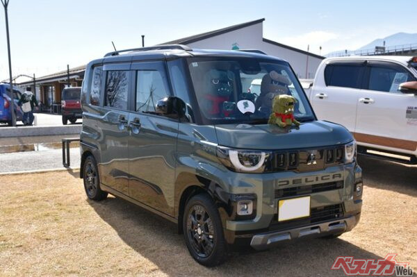 かわいすぎない見た目が愛らしいデリカミニと「デリ丸。」