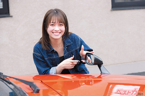 愛車のチャームポイントは「てんとう虫みたいなフェンダーミラー」と語る西田さん