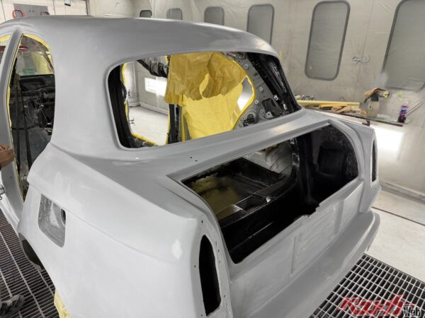 日産サニーのフェンダーがポルシェ級!!!　劇的丸みの”超カワイイ”マーチもある　日産自動車大学校が来年もやってくれそう