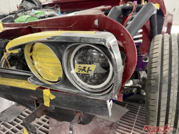 顔面にはハコスカの意匠