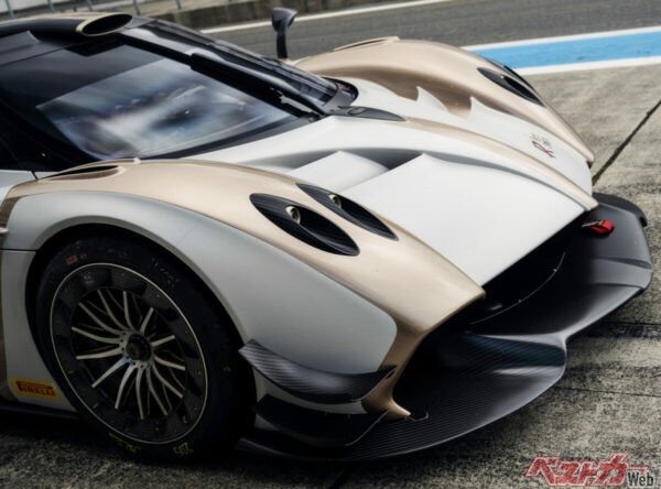 パガーニ・ウアイラRで学ぶ最上級のドライビングレッスンとは!? 圧巻すぎる内容に驚きの連発!!