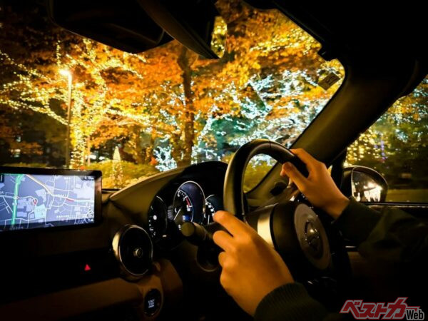 イルミネーション夜景にぴったりなロードスターやサンルーフ装備のCX-80でクリスマスムードの東京をドライブ！