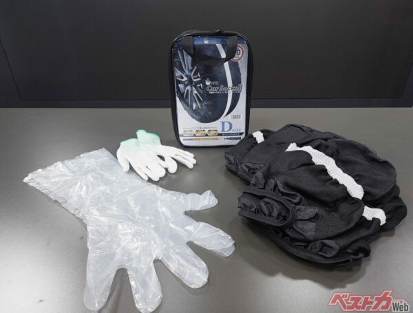 付属品一覧。軍手・ビニール手袋・収納バッグがセットになっている