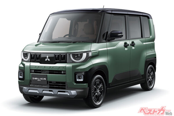 2025年8月にフルモデルチェンジを受けた三菱 デリカミニ。15台のなかには、このようにモデルチェンジや改良を受けたばかりのクルマもあれば、やや古いモデルもある