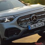 ベンツGLBがフルモデルチェンジ!!　「眉毛フェイス」の3列SUVが見た目も中身も衝撃進化!!　まずはBEVで後からハイブリッドも出る!!!