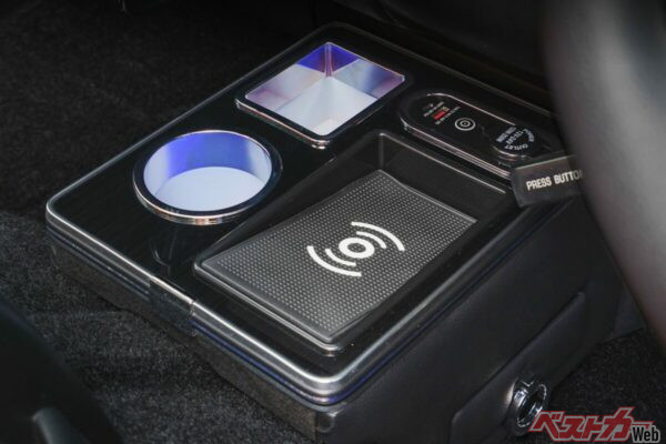 ハイエース200系専用「LEDコンソールボックス」が進化！　収納・充電・照明を1台で実現する理由