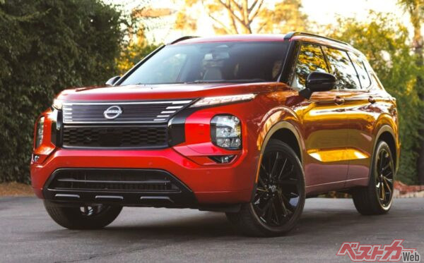 「ローグ」は三菱アウトランダーPHEVのOEM