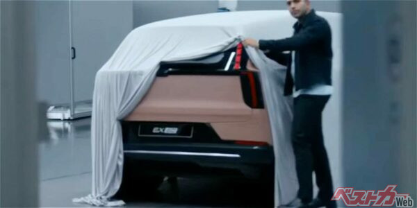 ボルボが公開したチラ見せカット