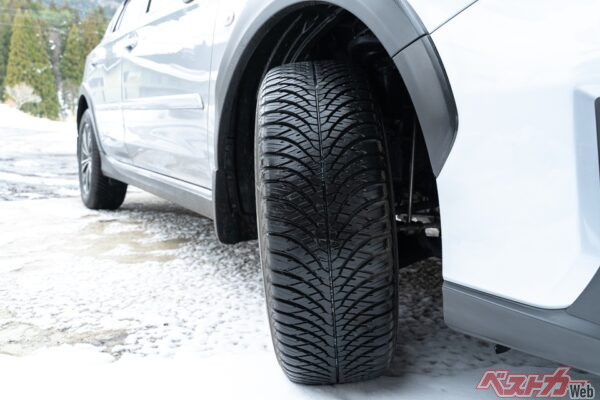 雪道走行は少数派! スタッドレスタイヤで乾燥路を安全に走る3つの注意点