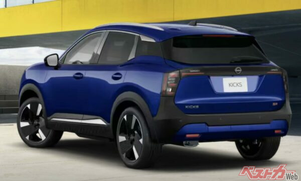 こちらが北米仕様。樹脂を多用したギア感溢れる出立ちで、スクープされた日本仕様とは異なる