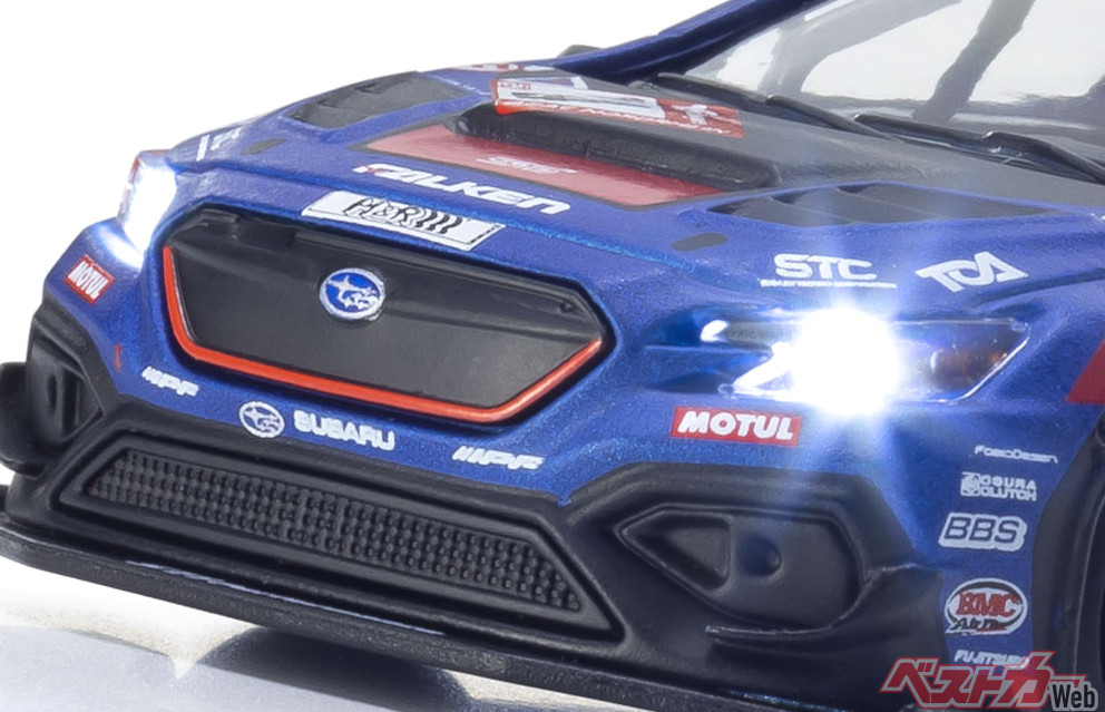 ピカっとライトが点灯するスバルWRXを拳で味わい尽くせ!! ニュルブルク