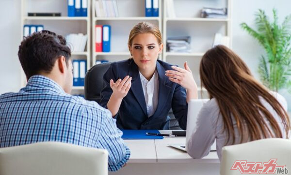 免許証の保管はうっかりしていると信用情報に影響がでてしまうことも!?(Elnur@Adobe Stock)