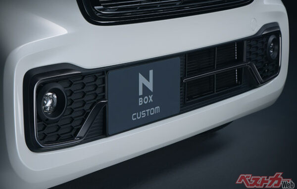 ペルリナブラック塗装、フォグライトガーニッシュ