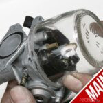 キャブセッティングの土台。実油面が見えるクリアフロートチャンバー