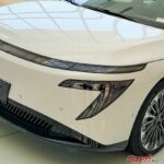 「日産N7」現地で独占試乗!!!　感じたのは「スカイライン」のような自然な乗り味　”手練れ日本人エンジニア”の思いと実力がすごい