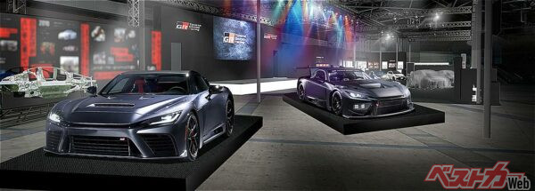 GR GT(左)とGR GT3。デモ走行も見られる!