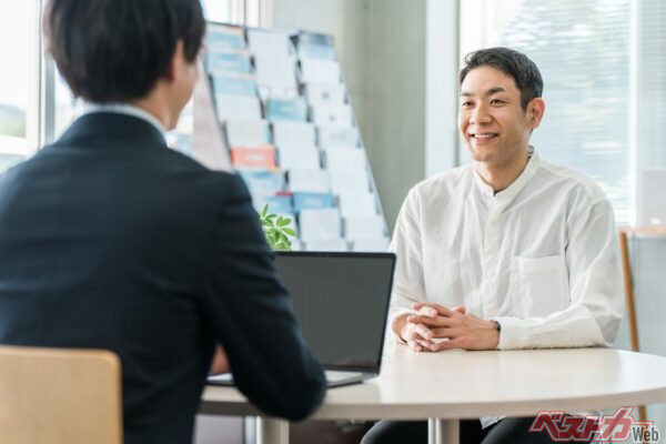 「安さ」か「安心」かはライフスタイル次第。複数台所有は代理店型のメリットが大きい（PHOTO：Adobe Stock_buritora）