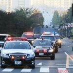 前代未聞！　アメリカ大統領専用車をエスコートしたのは“まさかのミニバン”だった