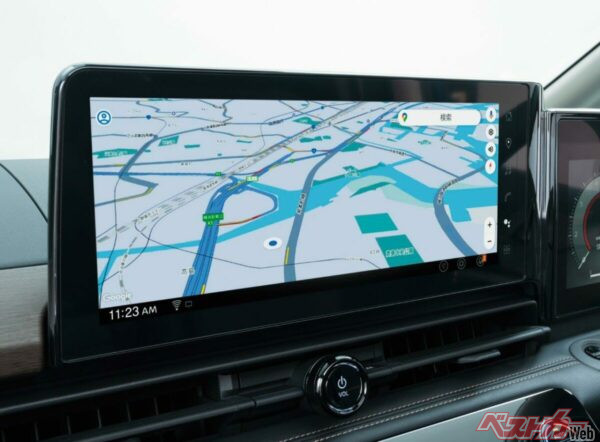 最新のカメラ技術を用いた「インテリジェントアラウンドビューモニター」を採用。情報はセンターディスプレイに映し出される