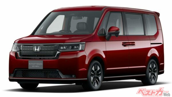 こちらは e:HEV AIR EX 30周年特別仕様車。メッキ加飾などはないが、AIRよりも精悍なデザインを採用している