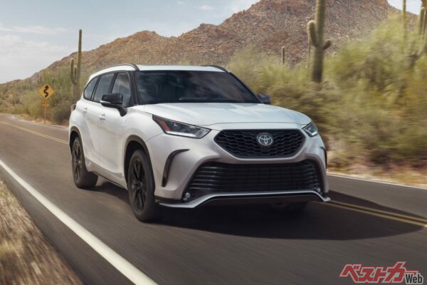 7人乗りSUVはまさにいまの日本事情にマッチしている。実用とかっこよさを兼ね備えた隙のない車種だ