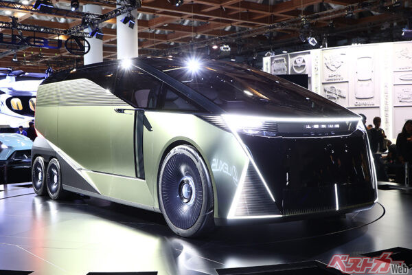 衝撃の6輪ミニバン「レクサス LSコンセプト」も登場。これからのレクサスが楽しみだ