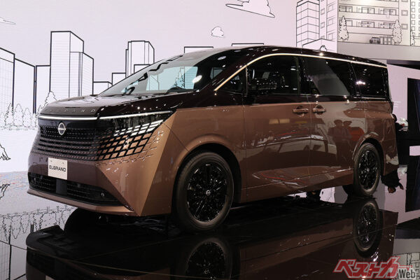 4代目エルグランドは第3世代のe-POWERを搭載し、2026年夏に発売開始と発表された