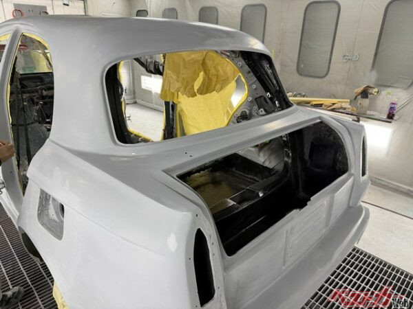 製作中の1枚。写真は初代ブルバードのリア