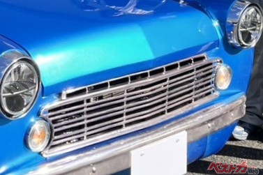 うおっ、令和の本物レトロカー！　”ブルーバード”大変身で最強”エモ”カーが登場　おじさん感激ハコスカとシルエットフォーミュラも!!!   日産自動車大学校がオートサロン出展車発表