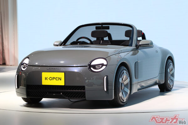 K-OPEN。軽自動車サイズで駆動方式はFRを採用した2シーターオープン