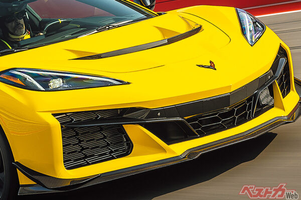 脳汁が止まらない!!　コルベット史上最強モデルキターー!!　最高出力1064馬力V8エンジン搭載な「ZR1」に乗ってみた！　