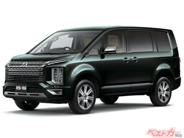 高級感を売りにしたアルファードよりもアウトドアを全力で楽しめる三菱デリカD:5