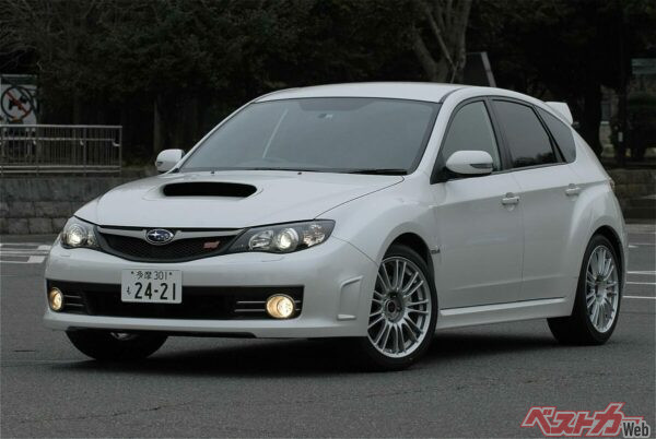 スバル インプレッサWRX STI Aライン。2.5リッターならではの太いトルクと300psのパワーが魅力！