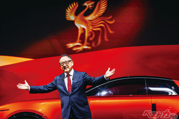 ジャパンモビリティショー2025でのプレゼンテーションでは、豊田章男会長のセンチュリーへの強い想いが伝わった