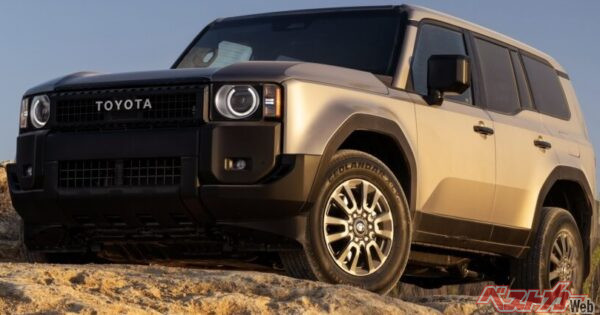 北米版ランドクルーザー。ラグジュアリー志向とオフロード性能を両立したプレミアムSUVとしての存在感を強調する