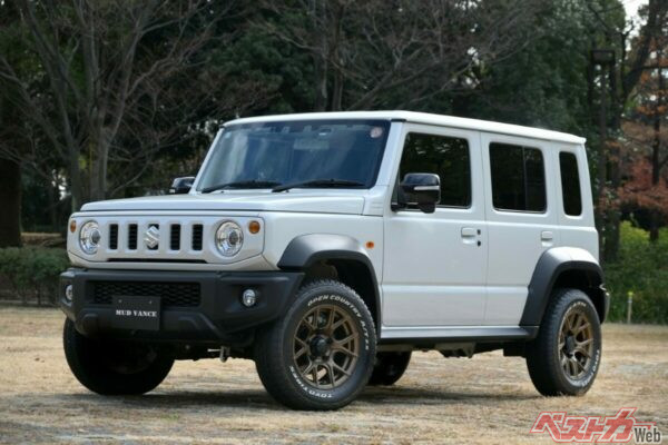 ジムニーノマドに、マッドヴァンスSDはよく似合う