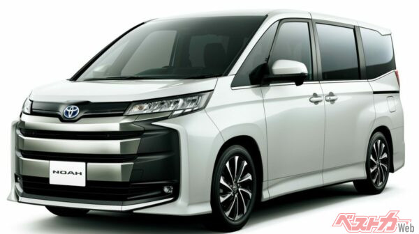 トヨタ ノア S-Z HEV 2WD。メーカーオプションにはプロジェクター式LEDヘッドランプ、快適利便パッケージ、パノラミックビューモニターを選択