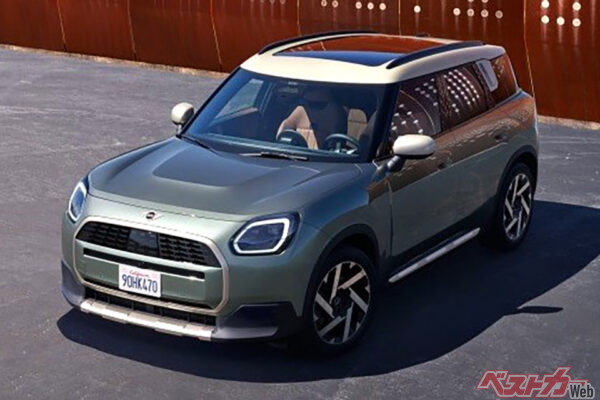 MINI カントリーマン（価格帯：499万～677万円）