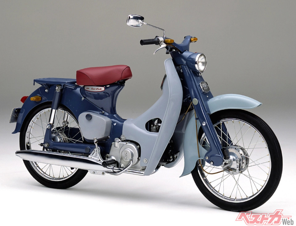 1958年に登場し、今なお販売が継続されているスーパーカブ。基本設計の優秀さが証明されている（1958年のスーパーカブC100）