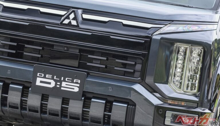 ピアノブラックやめたの英断すぎ!!　新型デリカD:5内装の進化が納得すぎた