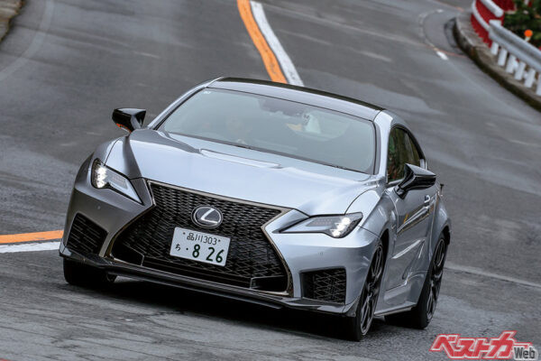 200台限定、1360万円で販売されたレクサス RC Fファイナルエディション