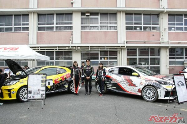 車両の展示はもちろん、ラリードライバーも参加