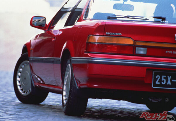 3代目プレリュードに世界初の4WS搭載（1987年）