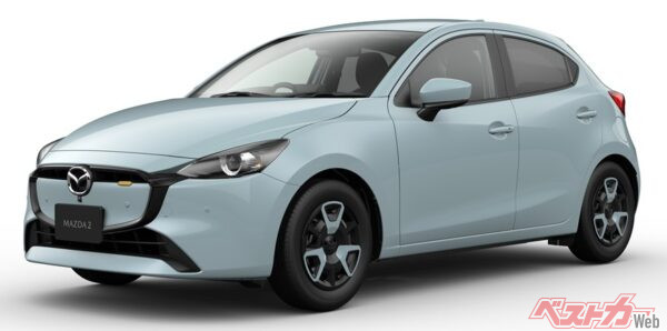 余計な要素をそぎ落とし、シンプルさに徹した新鮮さと存在感のあるデザインが採用されているMAZDA 2。2023年1月の大幅改良により、エクステリア＆インテリアのデザインが見直された